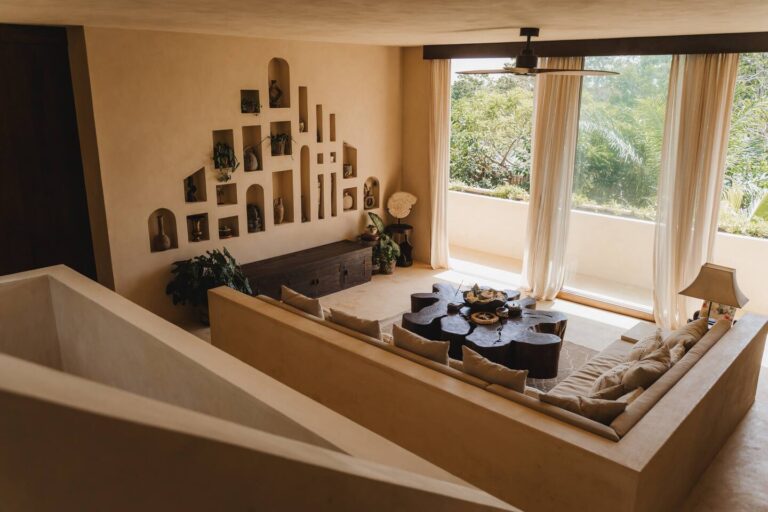 405a5e1b-0333-47eb-8e4f-f43567363ef6