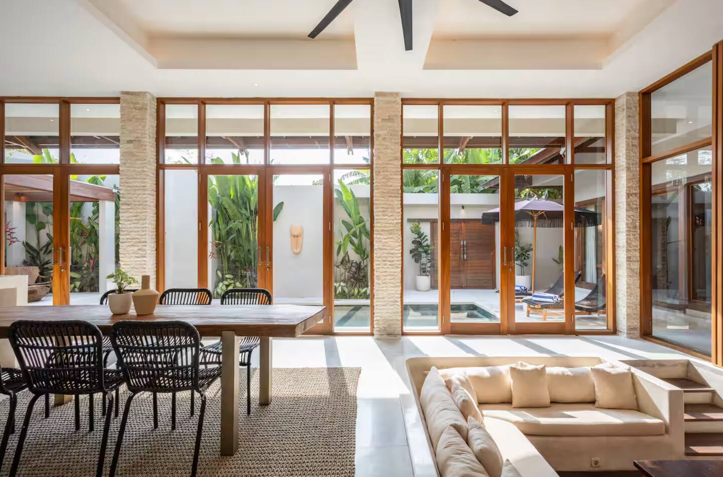 43ce4073-fc16-407b-b7fe-7035673d0f5c