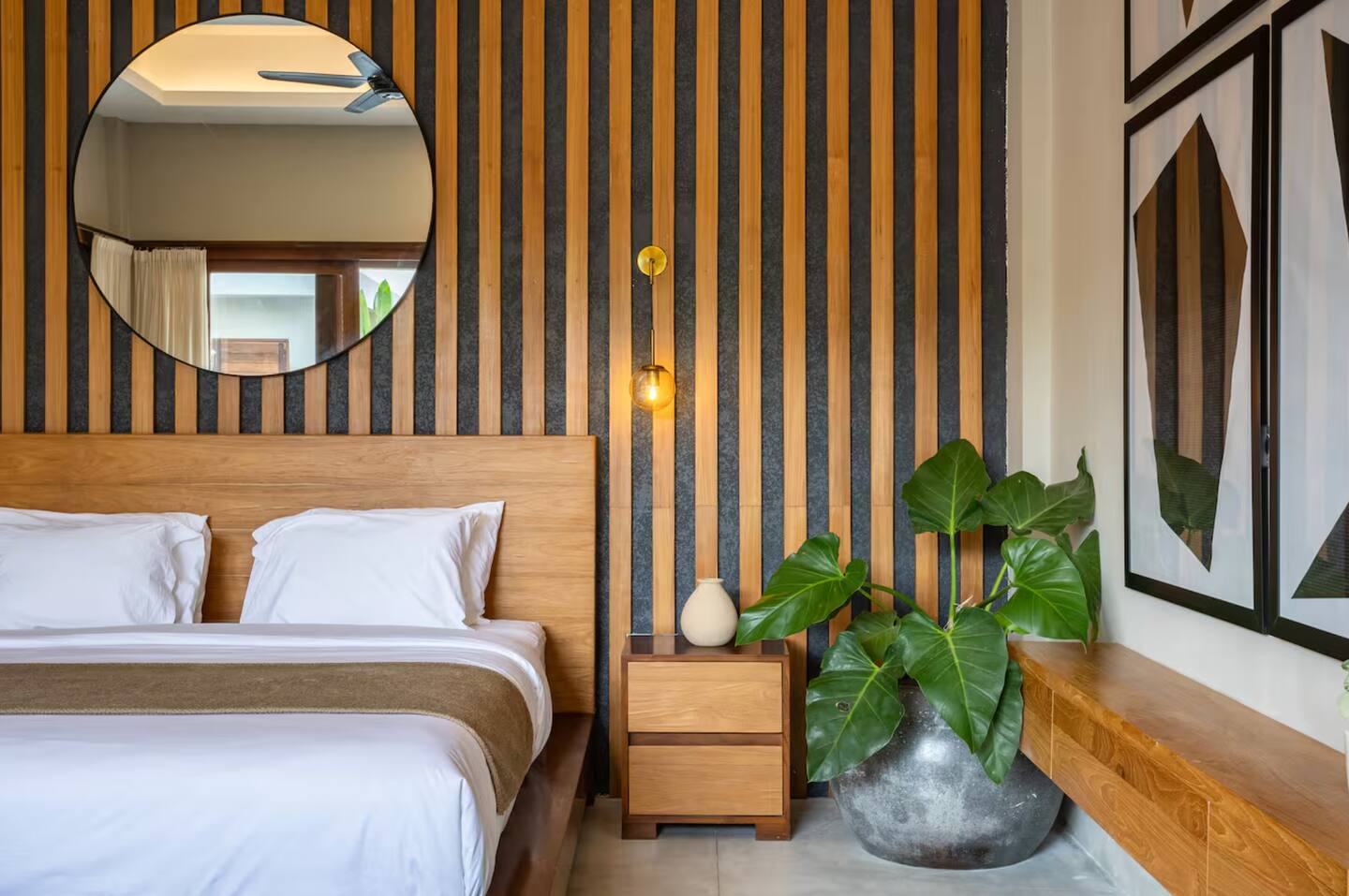 8ba11764-f226-4252-bdee-ada3be36cd52