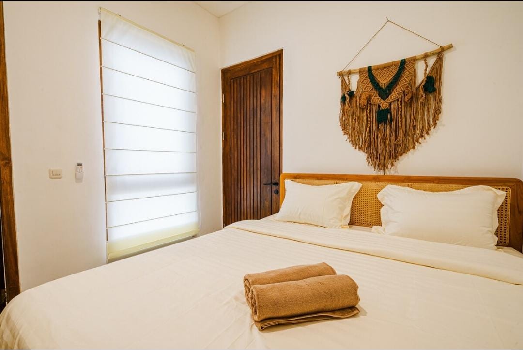 WhatsApp Image 2025-05-28 at 11.02.28 (3)