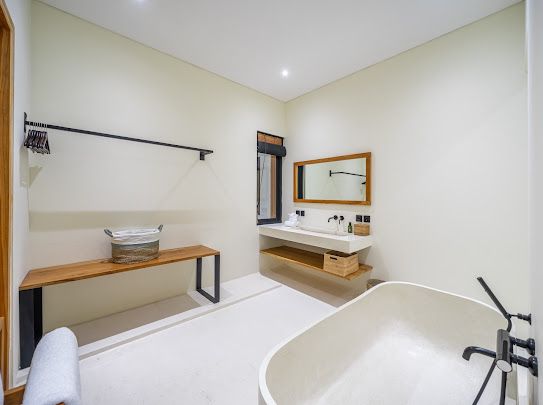 WhatsApp Image 2025-06-30 at 21.33.55 (2)