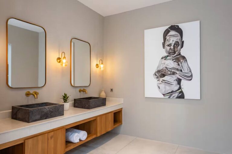 b8683592-e66e-42e5-ae66-4bc46b7cdb8a