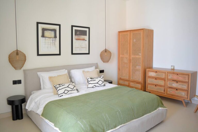 c82b5ed5-144e-4642-91a1-a6808bdf9665