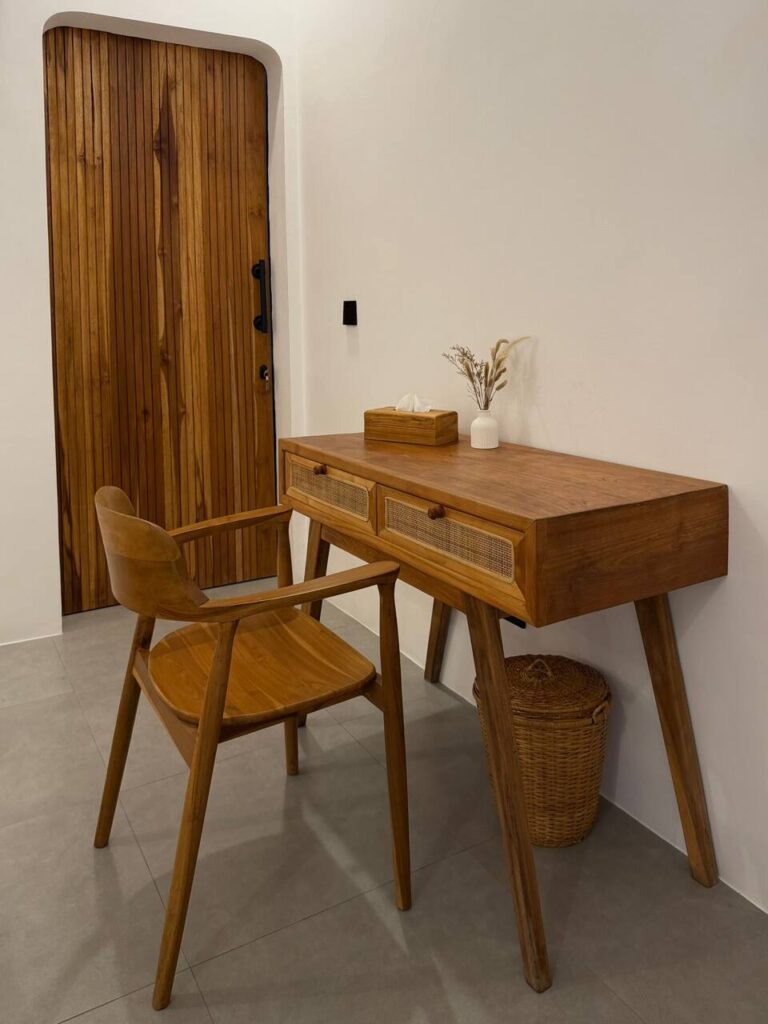 19b761c5-580f-4be9-903d-14a485b3eeec