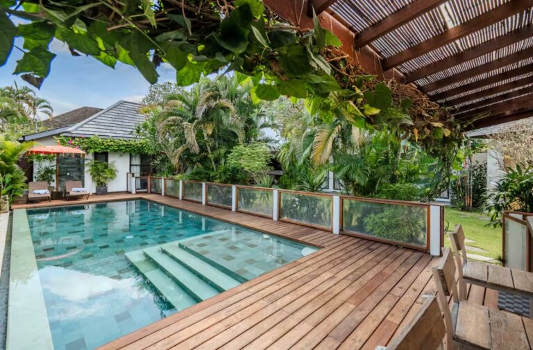 842cd2de-06d2-433b-813c-c180b8dc3abf