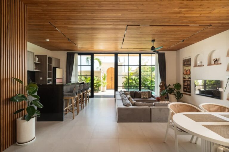 9ee48bb8-76bc-48-eLBj3