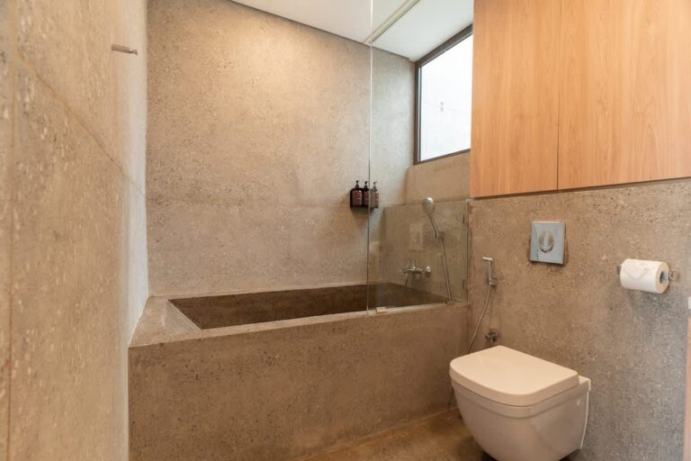 9fcce644-4bc2-47-t0EDJ