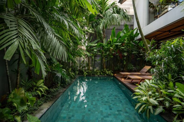 b0c732ce-b417-4f1f-965f-9336a145c58b