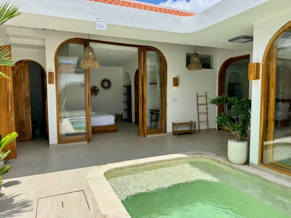 b27984b6-7e94-4245-906a-7078e061bb4f