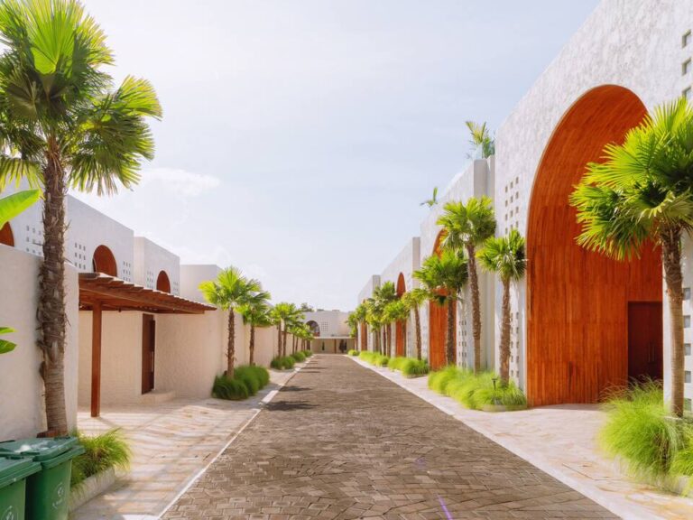 d3ce2934-15ce-455f-9085-cbb83d10e311