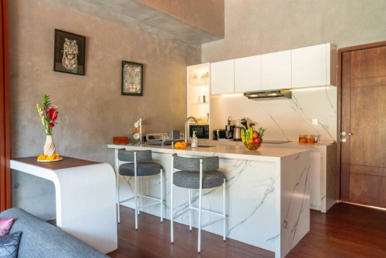 e606d619-430c-4bb8-b293-50281cf6730e