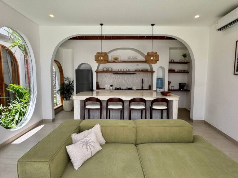 e6972a82-1660-4543-874e-abefd6be0076