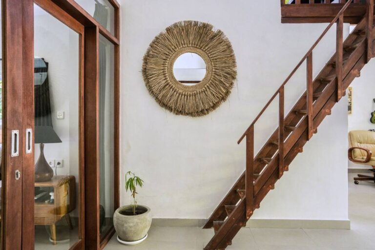 5ad6ee49-04fd-40fd-b51c-d01c7123f8a4