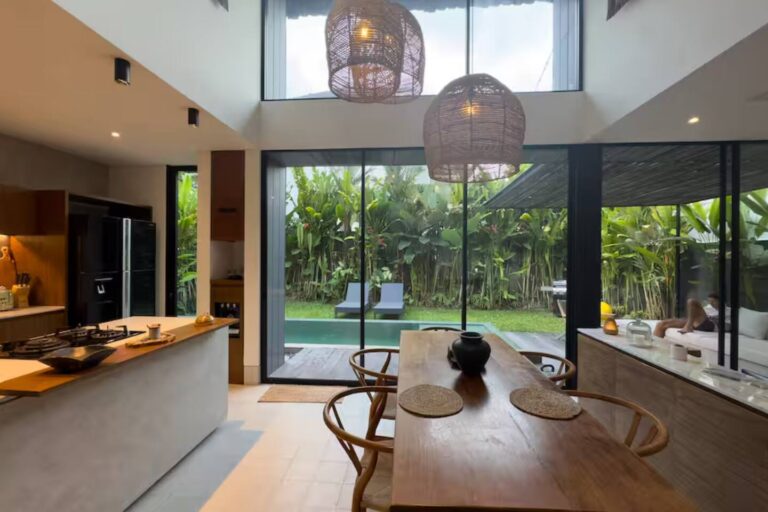 94b2739e-2ce8-4627-87da-f10f8a71a0d0