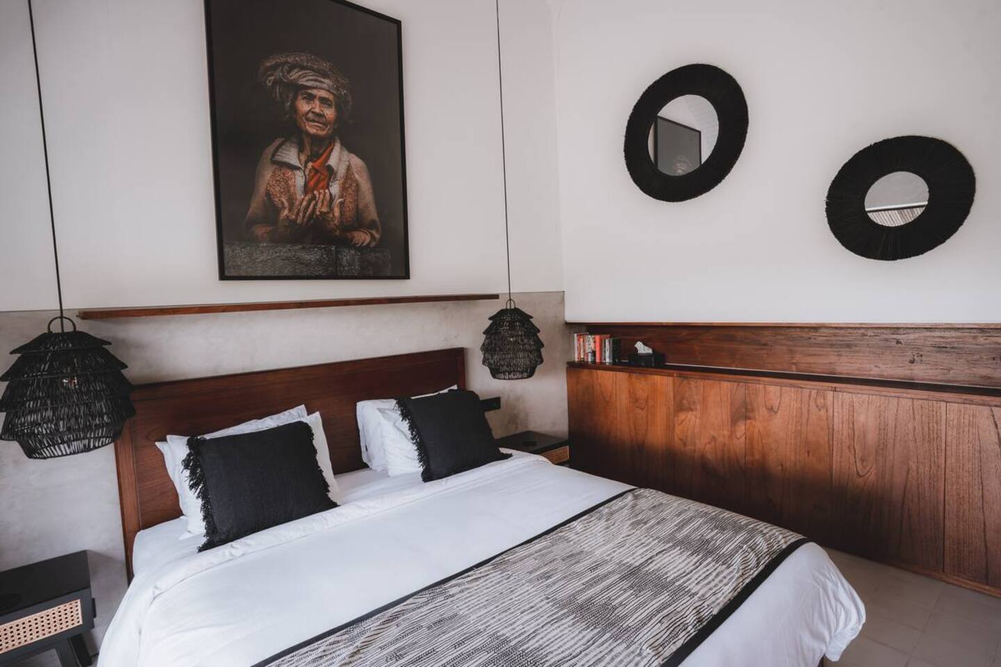 c90f7ba9-dfc6-45c9-856f-4fed030ced52