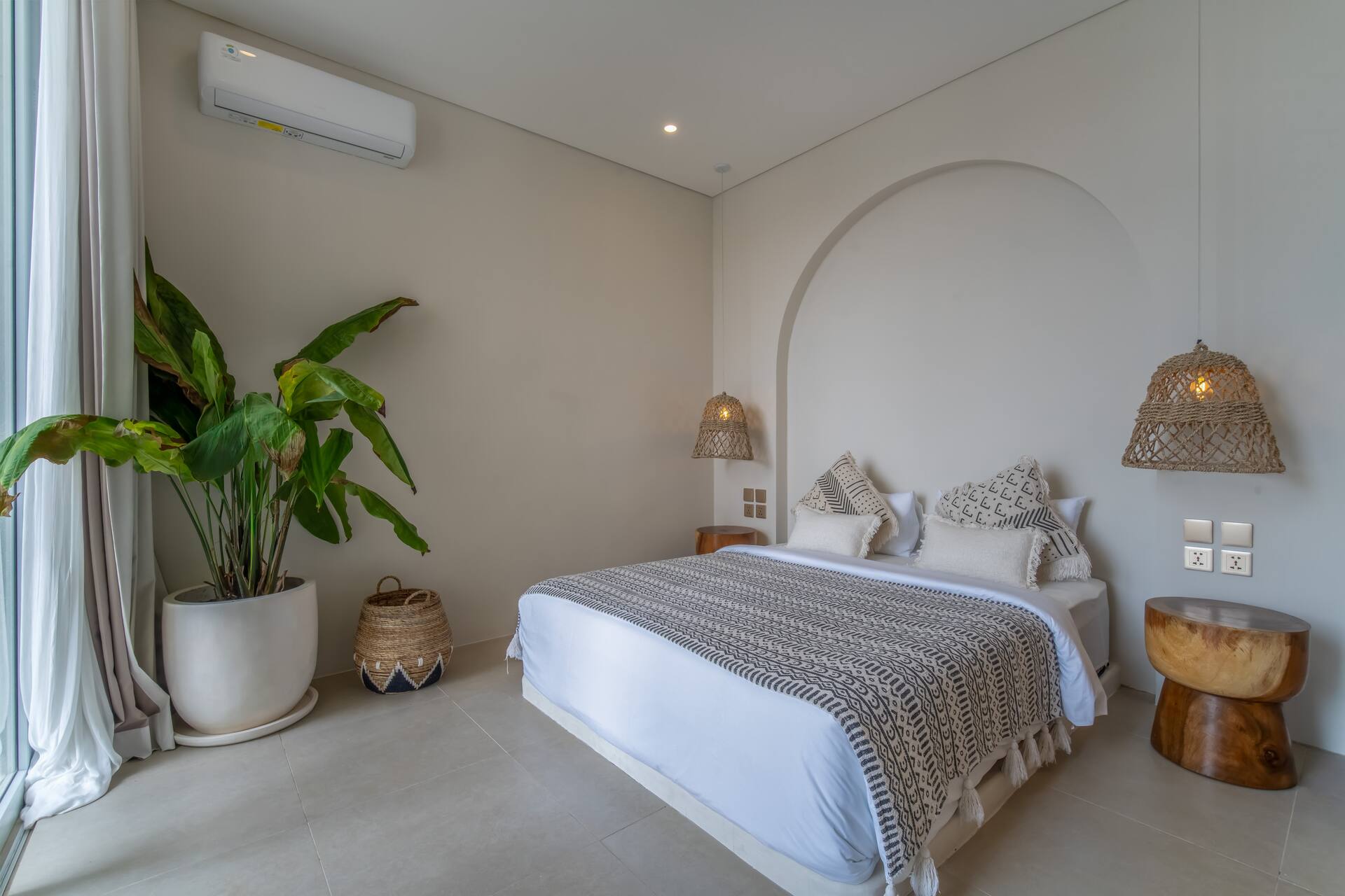7ff33239-4b22-4de4-8f24-9013f4ff1142