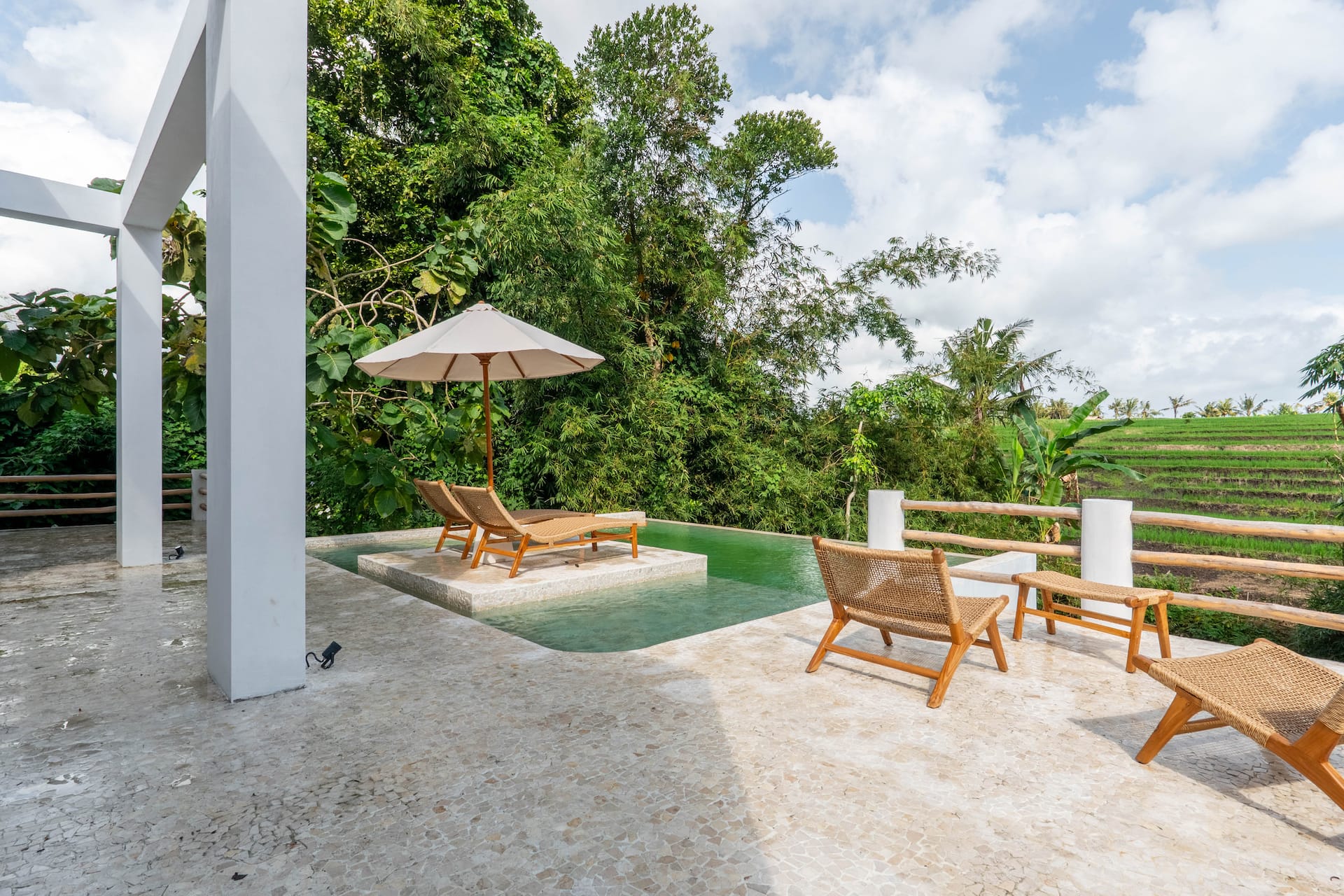 villa-9017-81-1