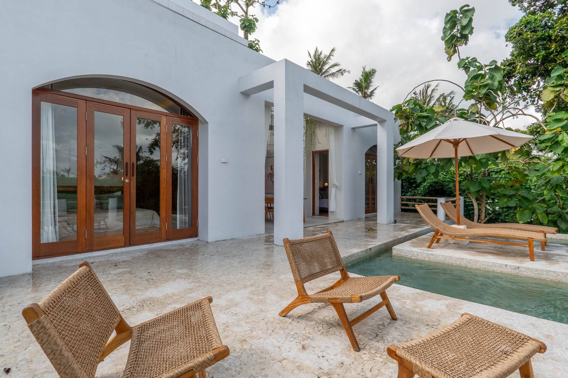 villa-9017-82-1
